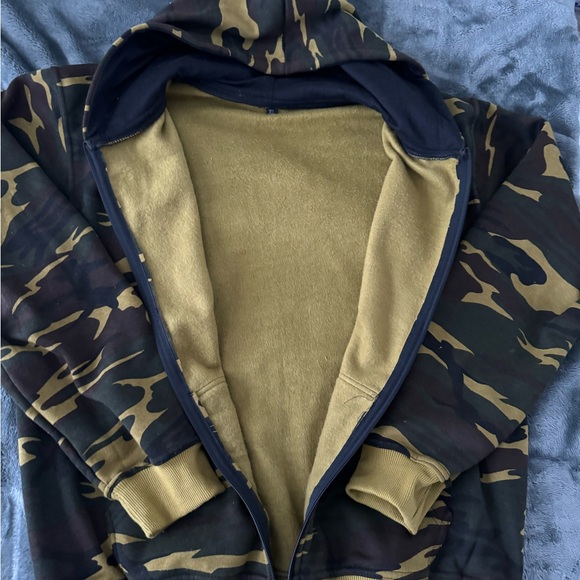 FULL SET (BLACKSTONE LABS) HOODIE WITH SWEAT PANTS. Awesome condition! - Picture 6 of 16